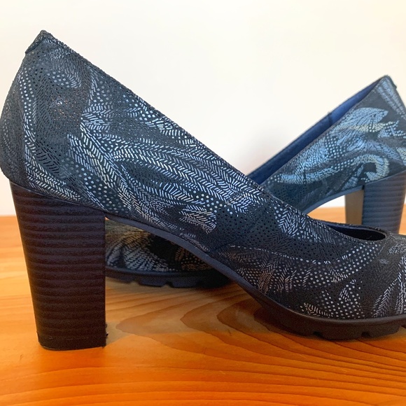 Dorking Shoes - Dorking UNIQUE Black & Silver ladies pumps